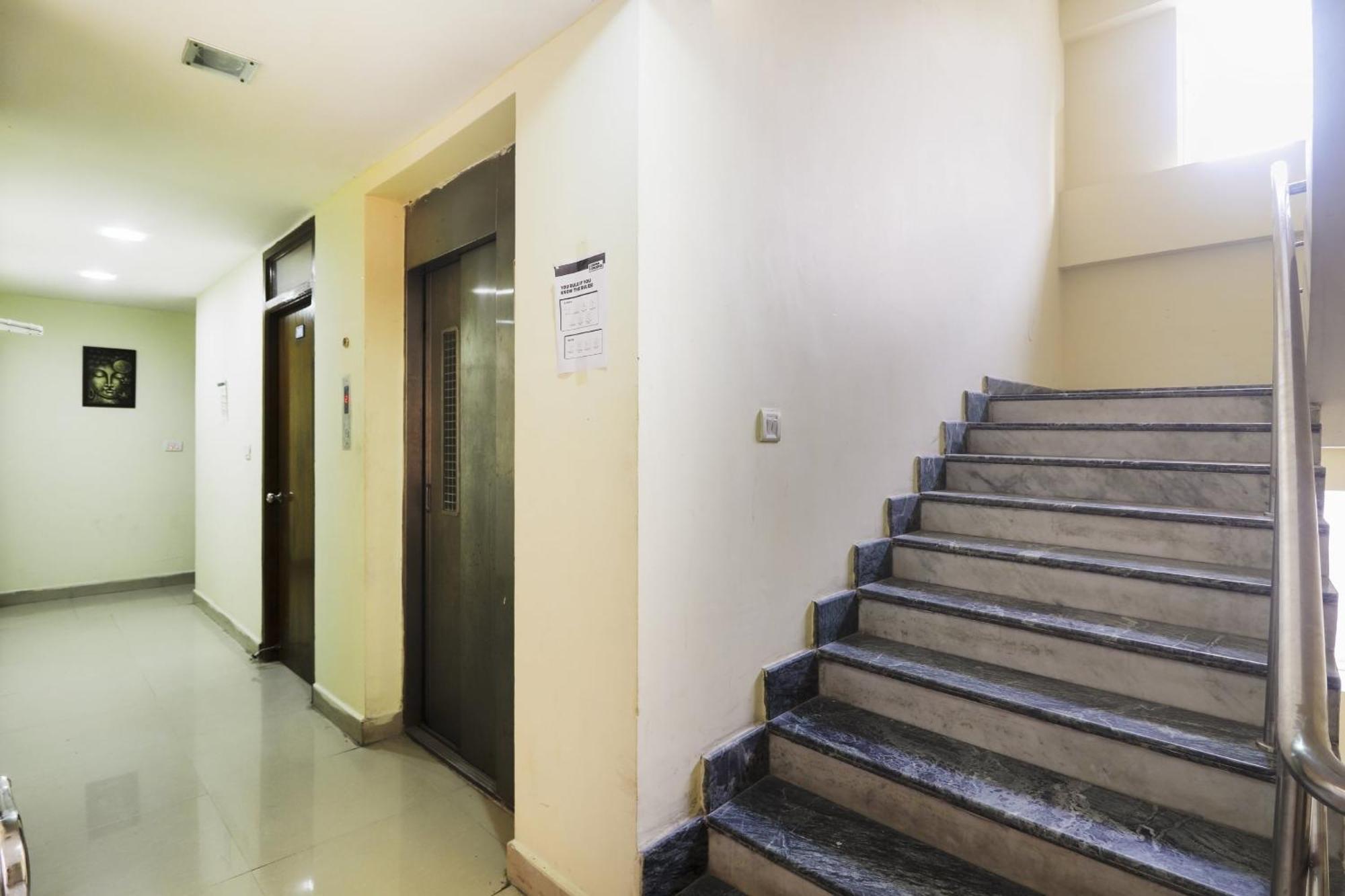 Hotel O Ruby Grand Inn Kondapur  Exterior photo